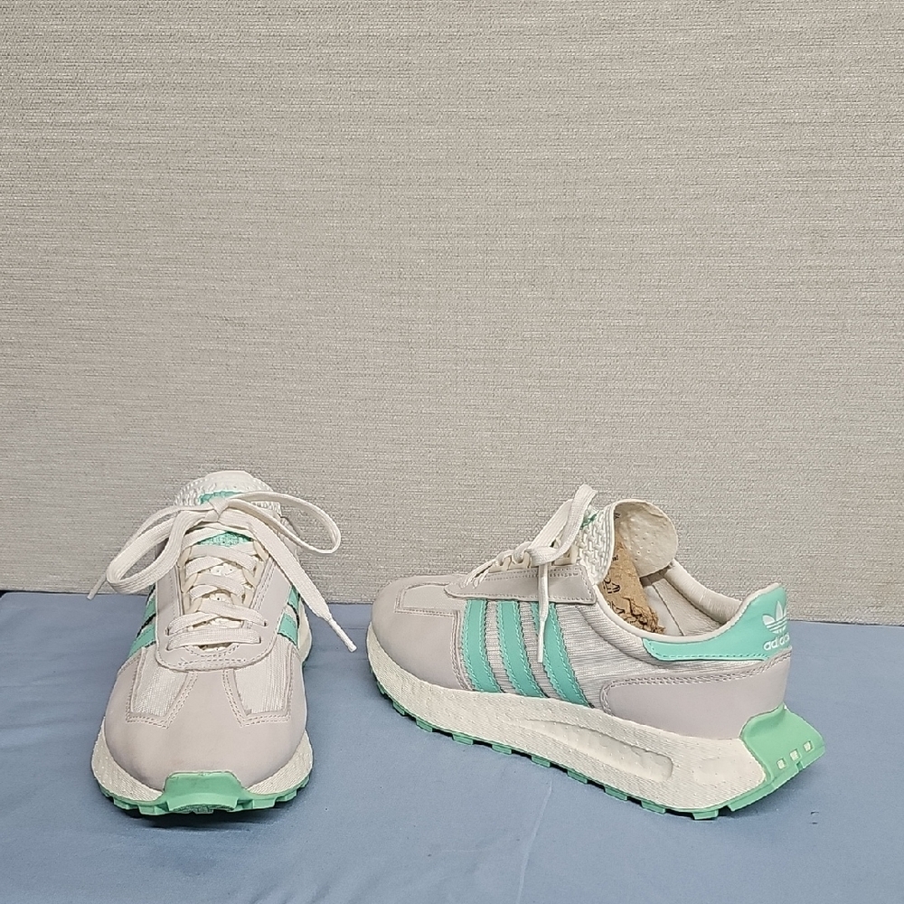 Adidas Women's Mint Stripe Retro Runner Sneakers